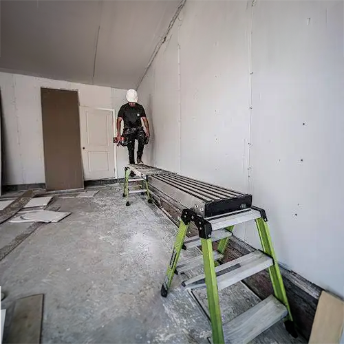 Little Giant 2-Person Plank – Produktabbildung – erhältlich bei diegrueneleiter.ch ab 464.50 CHF – Grösse: 1.81-2.71m