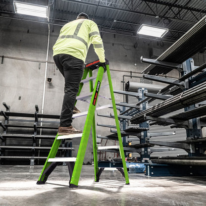 Little Giant A-Force GFK Stufenstehleiter – im Einsatz