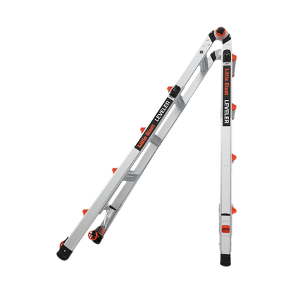 Little Giant Leveler 4x4 in Treppenstellung, Beine über den Niveauausgleich unterschiedlich lang